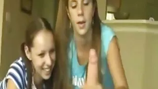 Slim artizan supt sex in patru penis mic partener
