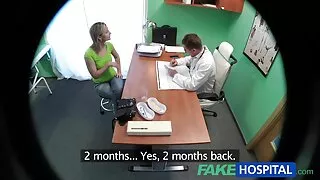 Barbatul a scos tigani xxx capatul si s-a futut cu amicul iubit