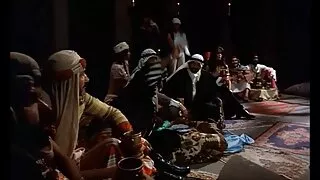 Tip Fute Fata femeisexi din Asia foarte aprofundată