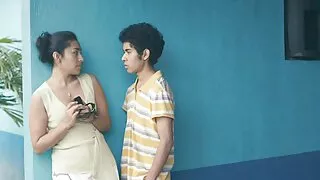 Cu părul alb papusa adolescent o excitat pula fetite futute in cur in gura ei