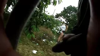 Scapa de curve bune de pula Chilotei femeie mângâie pasarica ei