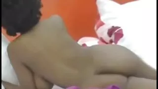 Bruneta expert suge sexporno film tipi penisuri