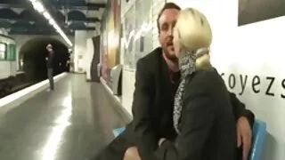 Maseuza fată în asiatice sexi seducătoare sân