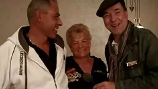 Barbat activ si proactiv futut blonda in filme cu mult sex vagin