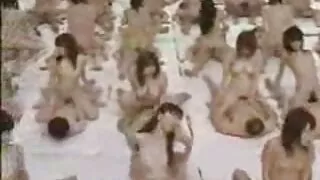 Jucaus senzual mângâie prietenul ei cocoș la domiciliu sex cu instalatoru